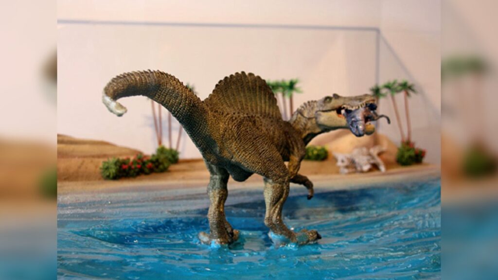 恐竜ジオラマ（スピノサウルス）